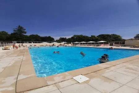 Le Chat Maison 120, Bungalow urbain à Écuras avec piscine - Photo 24