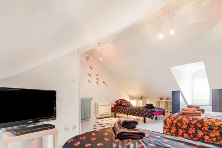 La Maison Arborée de Châtellerault, Belle maison avec grand jardin - Photo 9