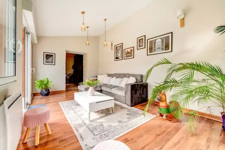 La Maison Arborée de Châtellerault, Belle maison avec grand jardin - Photo 11