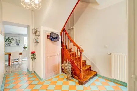 La Maison Arborée de Châtellerault, Belle maison avec grand jardin - Photo 17