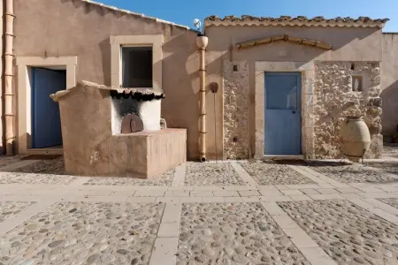 Terramater, Ferme à Noto avec piscine et jardin - Photo 7