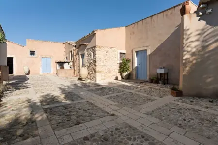 Terramater, Ferme à Noto avec piscine et jardin - Photo 8
