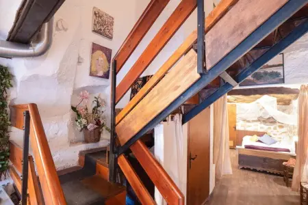 Loft Casa Notari, Maison de vacances rurale à Tolva près du lac du Mont Rebei - Photo 3
