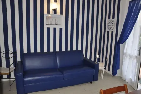 Casara Blu, Séjour au bord de la piscine à Lazise - Photo 2