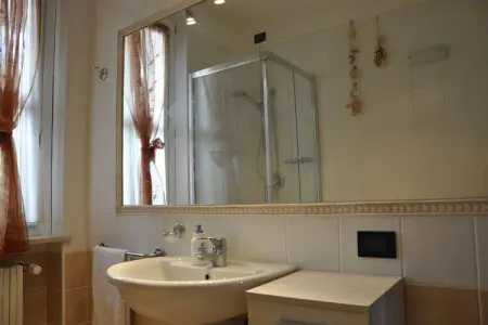 Casara Blu, Séjour au bord de la piscine à Lazise - Photo 16