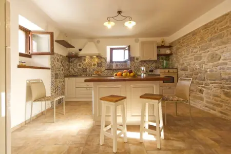 Poggio Marino, Évasion avec piscine et WiFi - Photo 3