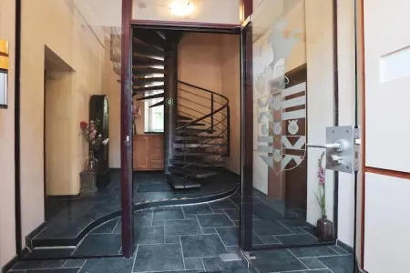Apartment 4, Studio dans un château du XVIe siècle - Photo 12