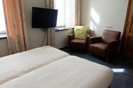 Apartment 4, Studio dans un château du XVIe siècle - Photo 16