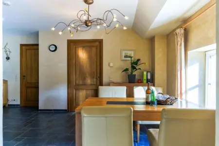 Apartment 6 Floor 2, Appartement confortable dans un château du XVIe siècle - Photo 2