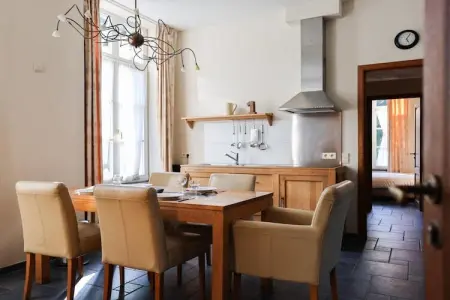 Apartment 1, Grand appartement dans un château du XVIe siècle - Photo 2