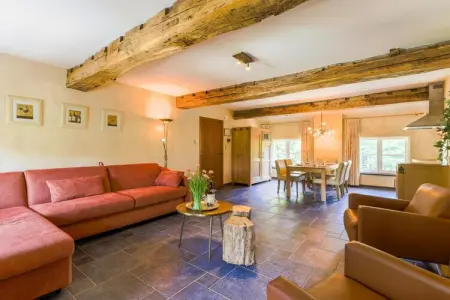 Apartment 3, Grand appartement dans un château du XVIe siècle - Photo 1