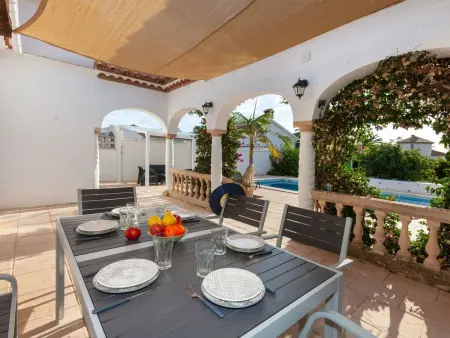 Villa del Capitan, Villa 6 personnes à Miami Platja - Photo 1
