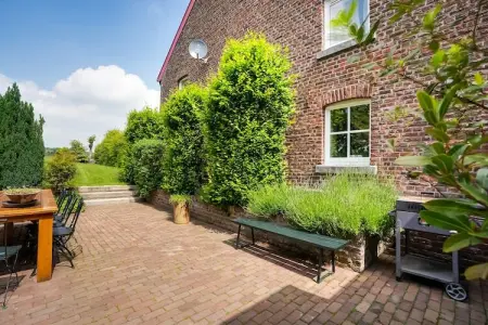 Buitenhuis De Graef, Manoir des Fourons avec jardin - Photo 32