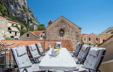 Maison 8 personnes à Omis - Photo 1