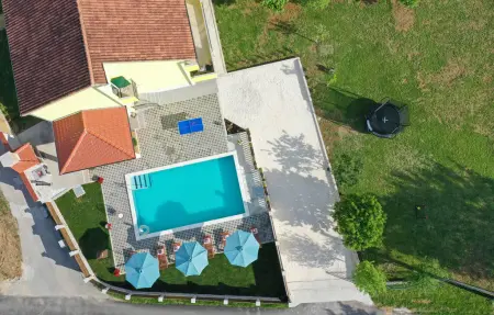Maison 8 personnes à Hrvace - Photo 11
