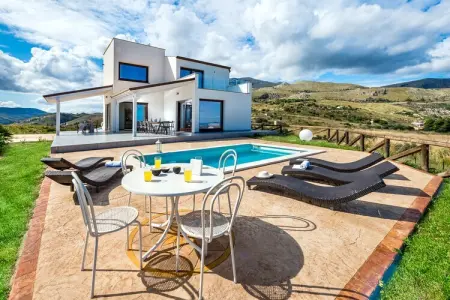 Villa Rocchi Livreri, Villa à Castellammare près de la côte - Photo 20