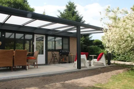 Sonnevijver NR A50, Maison de vacances lumineuse à Lanaken près du lac avec jardin - Photo 1