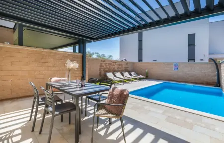 Maison 5 personnes à Peroj - Photo 2