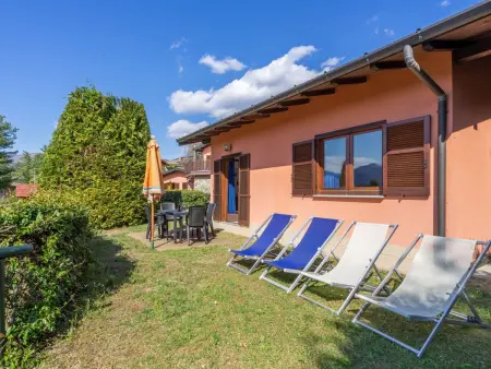 Residenza Agrifoglio, Maison 5 personnes à Luino - Photo 1