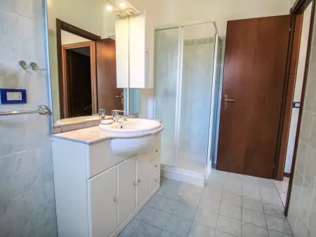 Residenza Agrifoglio, Maison 5 personnes à Luino - Photo 14