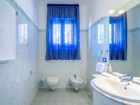 Residenza Agrifoglio, Maison 5 personnes à Luino - Photo 15