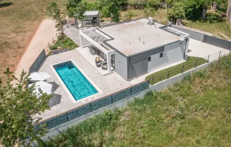 Maison 6 personnes à Tinjan - Photo 15