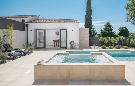 Maison 9 personnes à Banjole - Photo 1