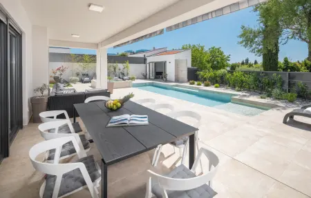 Maison 9 personnes à Banjole - Photo 2