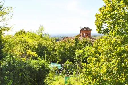 Casale Adriano Country House combo, Retraite rustique au village de Moncucco - Photo 35