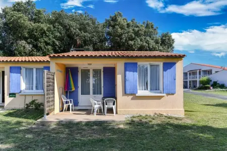 Chêne 1 4pax, Gîte le Chêne Vert dans un parc de vacances - Photo 2
