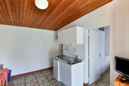 Chêne 2 Plus T3 - 6pax, Gîte dans un parc de vacances avec piscine - Photo 9