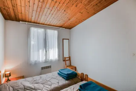 Chêne 2 Plus T3 - 6pax, Gîte dans un parc de vacances avec piscine - Photo 13