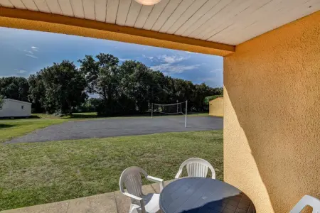 Chêne 2 Plus T3 - 6pax, Gîte dans un parc de vacances avec piscine - Photo 24