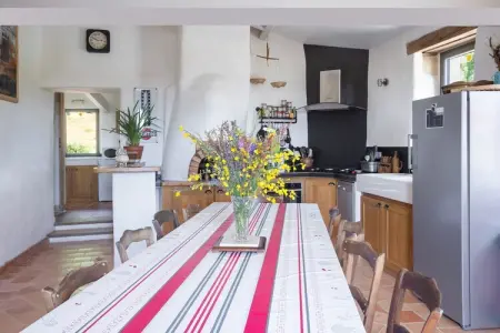 Maison au calme à Mazeyrolles, Maison de vacances à Mazeyrolles avec jardin - Photo 1