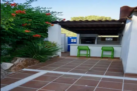 CASA OLEANDER, Chalet dans le centre-ville de Santa Cristina - Photo 15