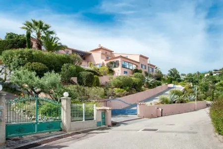 Villa Capussambres, Luxueuse villa aux Issambres avec piscine et sauna - Photo 5
