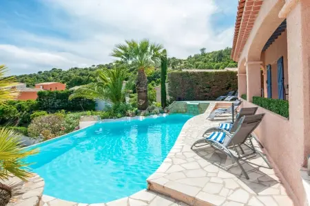 Villa Capussambres, Luxueuse villa aux Issambres avec piscine et sauna - Photo 9