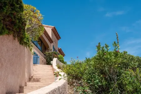 Villa Capussambres, Luxueuse villa aux Issambres avec piscine et sauna - Photo 36