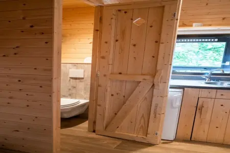 Verblijfpark Ardinam 1, Retraite Woodland Lodge dans les Ardennes - Photo 11