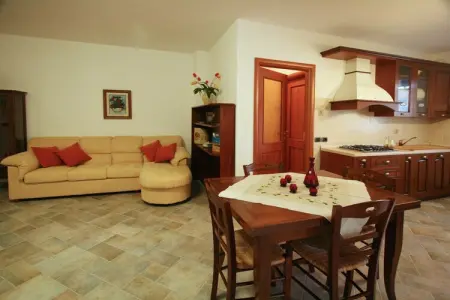 Raggio Un Posto al Sole, Villa de ferme avec piscine - Photo 1