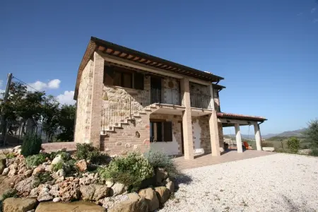 Raggio di Sole Aurora, Villa à Cagli avec Piscine & Sentiers - Photo 4