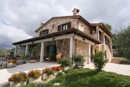 Raggio di Sole Aurora, Villa à Cagli avec Piscine & Sentiers - Photo 7