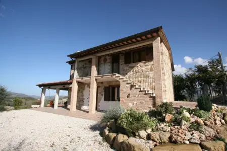 Raggio di Sole Aurora, Villa à Cagli avec Piscine & Sentiers - Photo 10