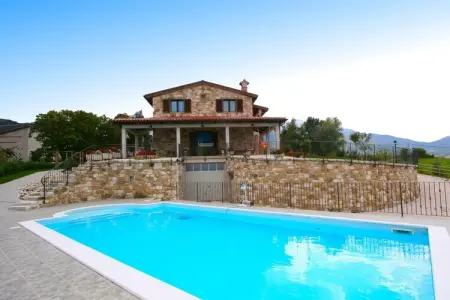 Raggio di Sole Aurora, Villa à Cagli avec Piscine & Sentiers - Photo 12