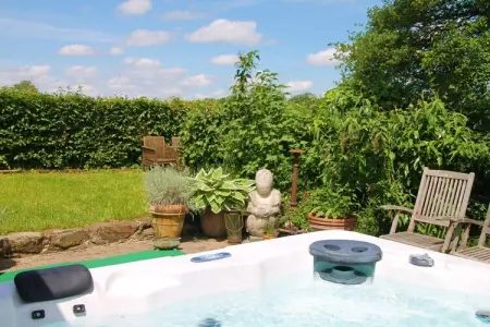 Authentieke Gîte in de Auvergne met zwembad en wellness, Appartement à 100 m de l'Atlantique. - Photo 8