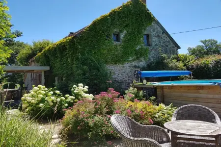 Authentieke Gîte in de Auvergne met zwembad en wellness, Appartement à 100 m de l'Atlantique. - Photo 25