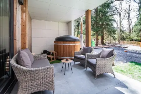 Chalet des Sapins, Séjour Bien-être Moderne, Érezée - Photo 4