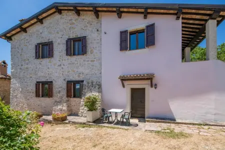Fonni Grande, Maison à Sellano avec piscine privée - Photo 3