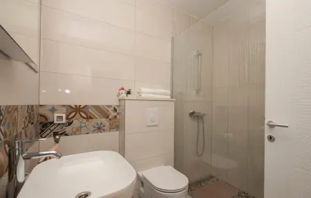 Holiday home Villetta Belveder, Maison 6 personnes à Baska Voda - Photo 29