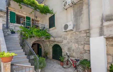 Maison 8 personnes à Baska Voda - Photo 1